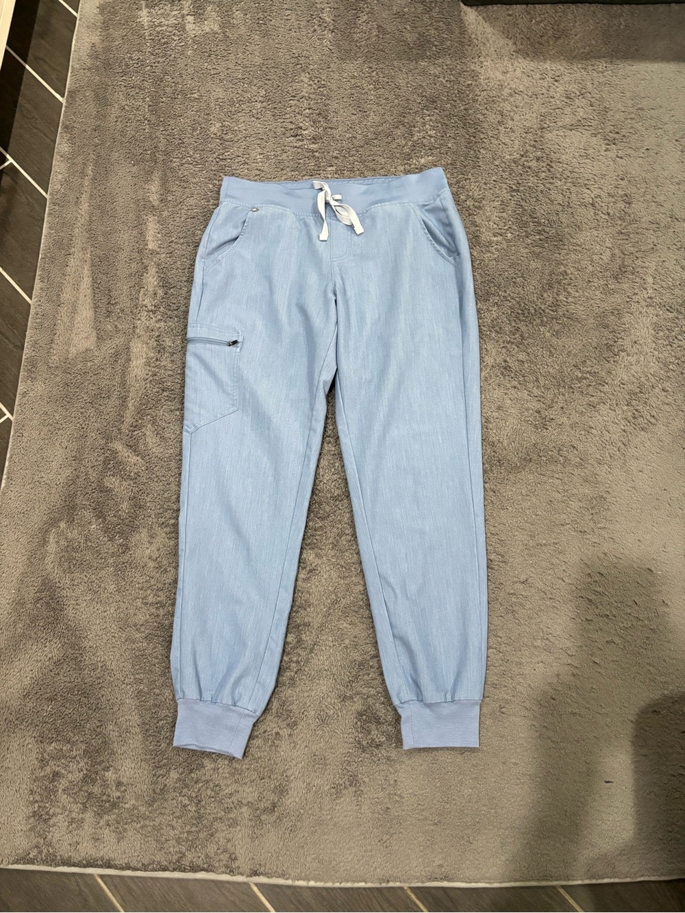 Medium FIGS Heather Denim Blue Scrub Pants